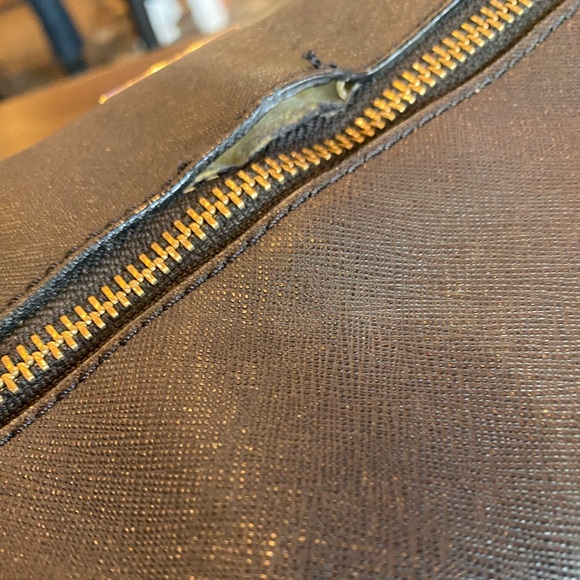 KATE SPADE NY SAFFIANO BLACK LEATHER SATCHEL Crossbody Bag RARE LUX GORG M FLAW - Picture 11 of 12